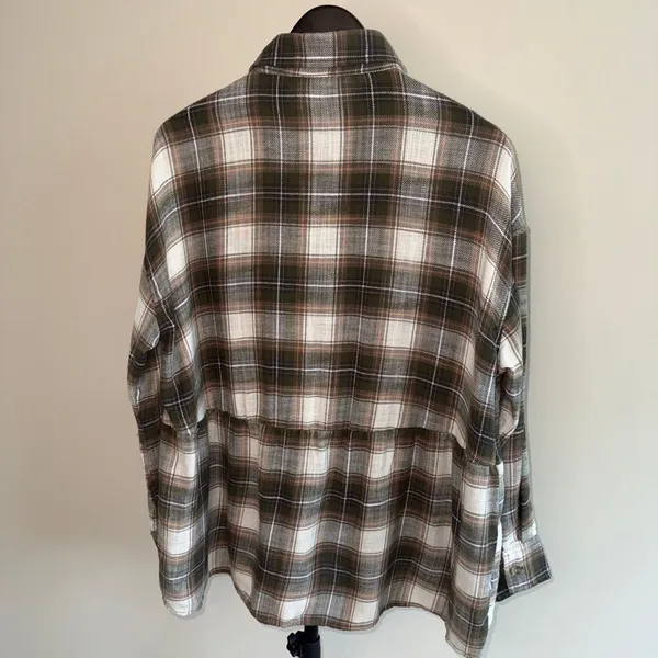 American Eagle Women's Plaid Flannel Peplum Button Up Shirt - Image 3