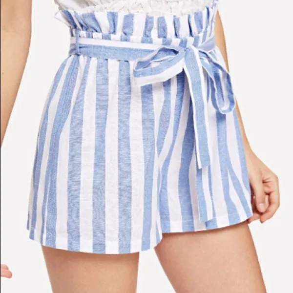 ✨ Self Belted Frill Waist Stripe Shorts✨ Blue Size L - Image 3