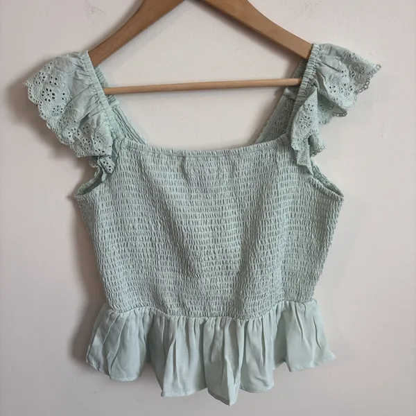 Poof‎ New York Shirt Womens Sz M Mint Green Cottage Ruffle Eyelet Top Blouse - Image 9