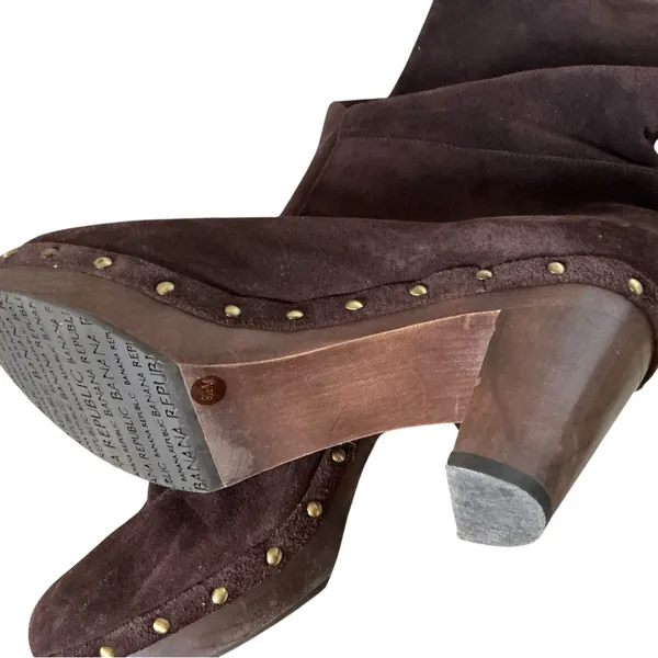 Banana republic brown suede leather platform boots women’s size 9.5 pull-on boot - Image 2