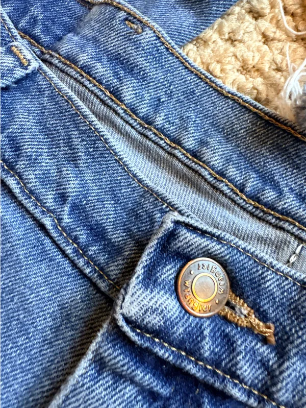 Wrangler Straight Leg Jeans - Image 3