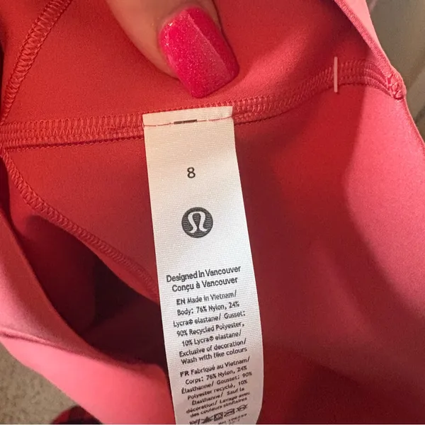 lululemon Glow Up High-Rise Tight 25" NWT SZ 8 Sold Out Color: DTRE (Desert Red) - Image 4