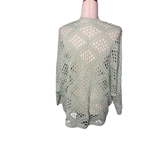 Women’s Medium Mint Green Open Knit Crochet V - Image 3