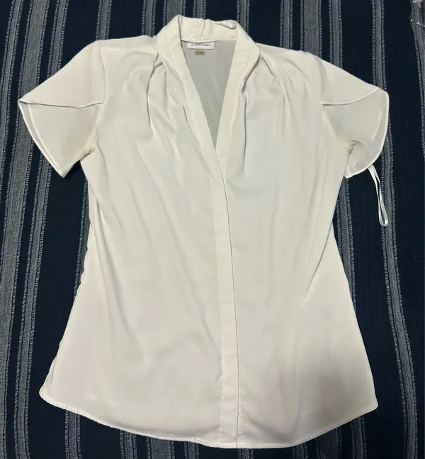 Calvin Klein Women’s White Flutter Sleeve Blouse – Size S - Image 2