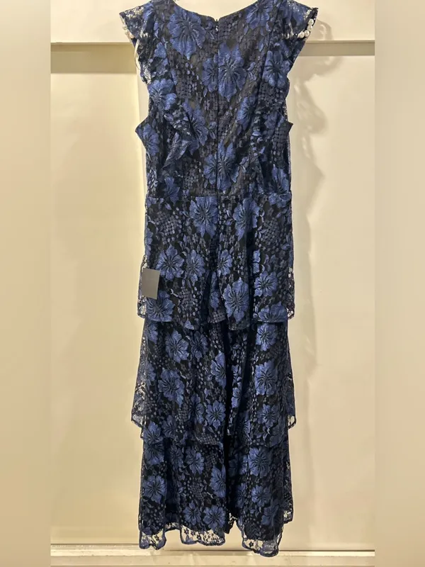 Lulus Molinetto Lace Ruffled Tiered Sleeveless Maxi Dress Floral V-Neck - Image 6