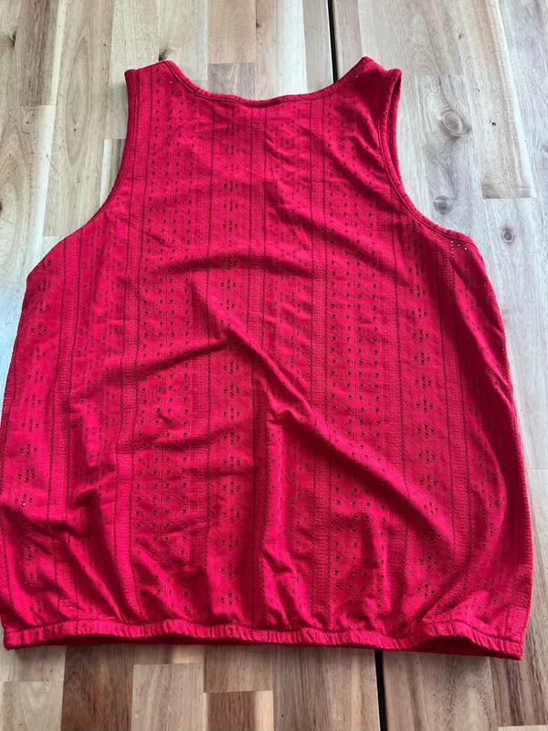 Ariat Smith Silvis Tank Top Red Eyelet Western Sleeveless Blouse Medium - Image 4