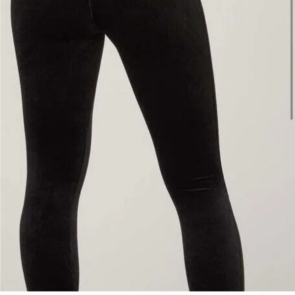 SPANX | Black Velvet Leggings 2070 size 3XL no flaws - Image 3