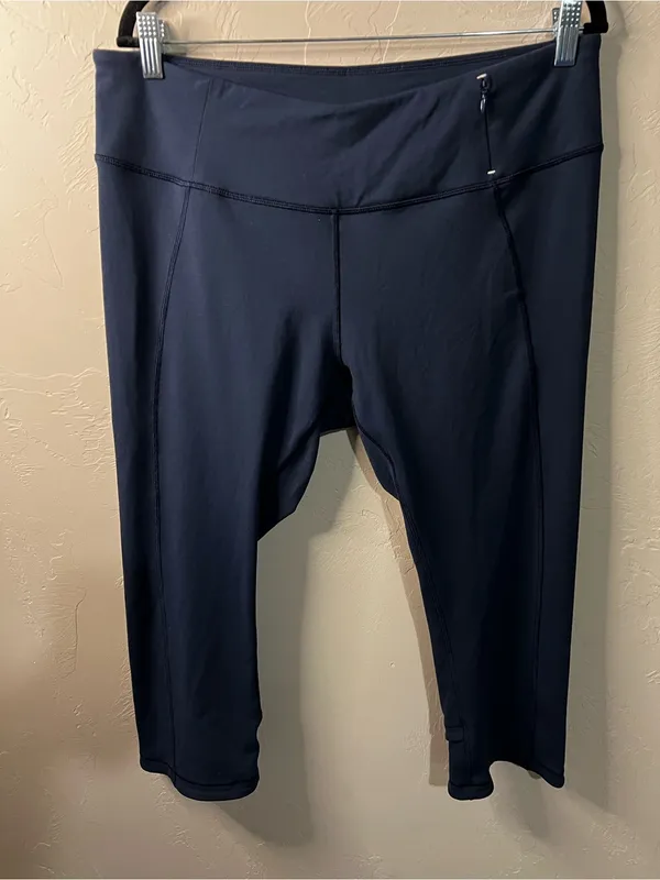 Calia Carrie Underwood Navy Blue Crop Capri Athletic Surplice Back Hem Leggings - Image 2