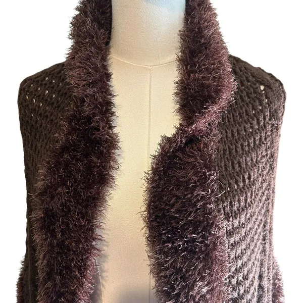Scarf Shawl Wrap w/ Faux Fur Edging and Pockets Brown Knit CTF Choose the Future - Image 3