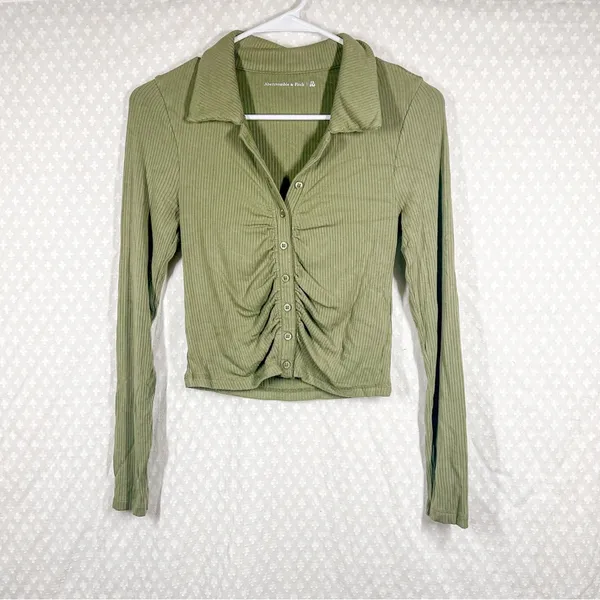 Abercrombie & Fitch Green Ribbed‎ Button Front Top - Image 2