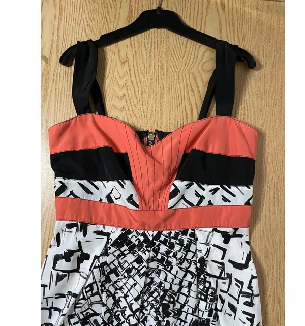 B30 Women’s Vintage Guess Lightweight Print Dress Pink Black White size Xs - Image 2