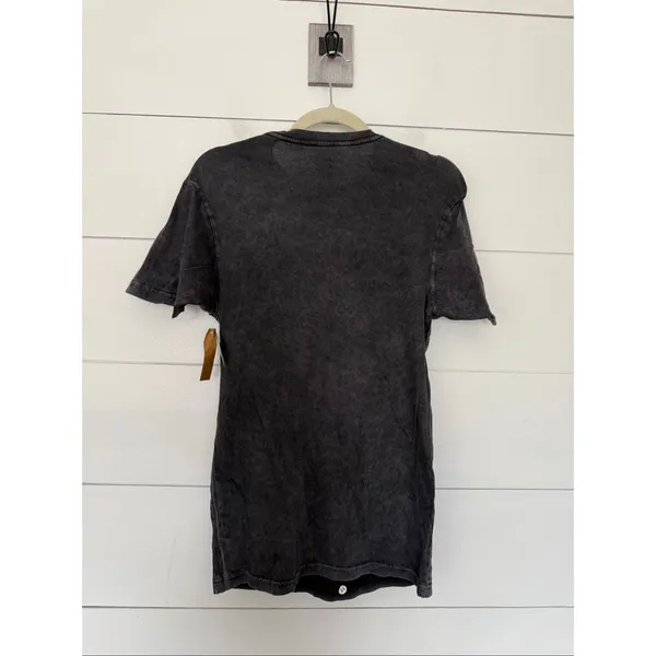 Jurassic World Adult Small Grey Short Sleeve Top New Universal Studios - Image 3