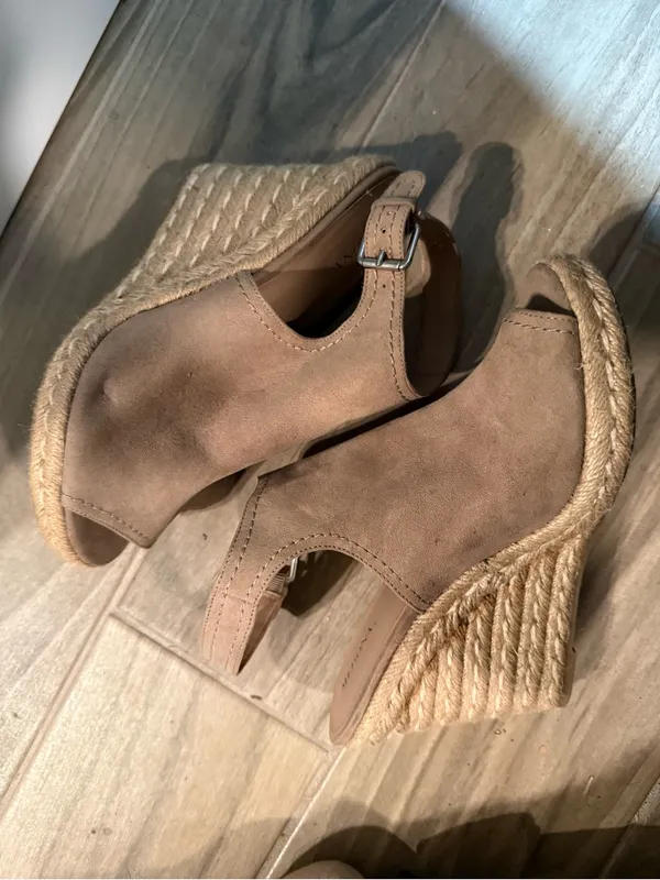 Merona Taupe Suede Open-Toe Espadrille Wedges - Image 4