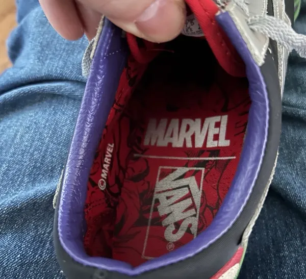 Vans Men’s 7.5 Women’s 9 Marvel Avengers Old Skool Multicolor Sneakers Shoes - Image 5