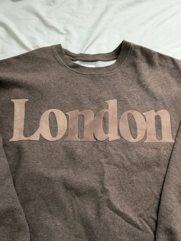 American Eagle London Crewneck - Image 2