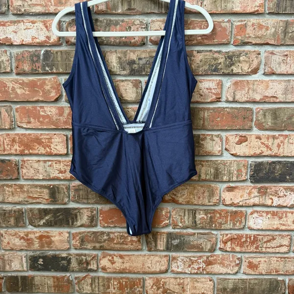 Cupshe Navy Plunge One Piece Swimsuit Swimwear Size Large - Image 3