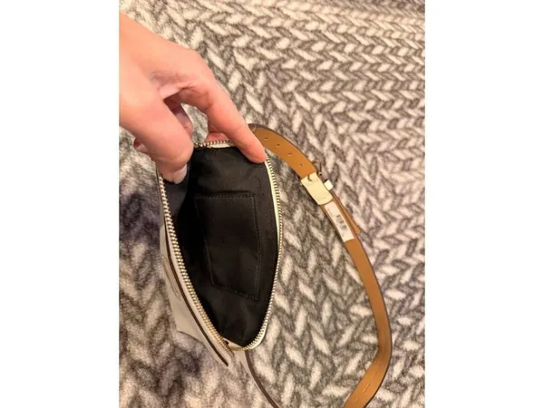 NEW Kate Spade Saffiano Leather zip top belt/sling Small/Medium bag - Image 9