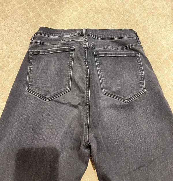 Ripped Jeans - Image 6