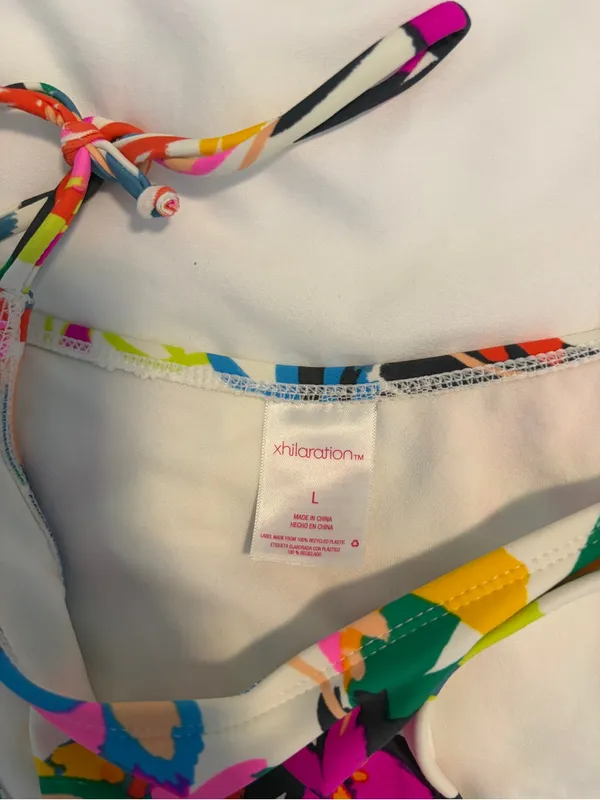 Target Floral Swimsuit Bikini Set Size Medium Top Size Large Bottoms - Image 3
