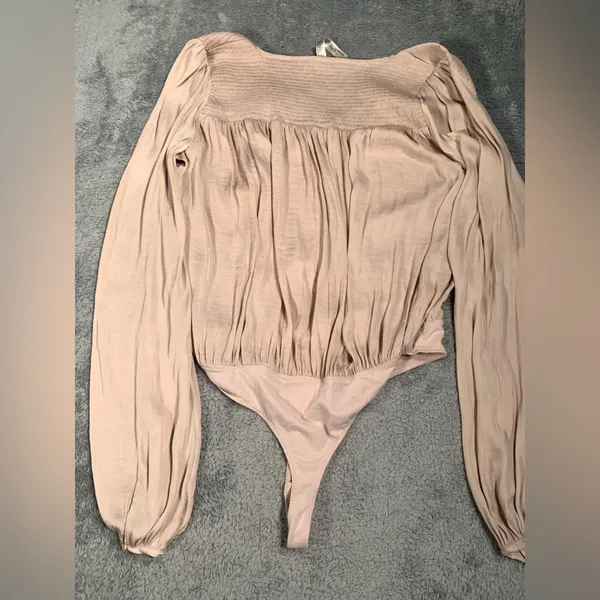 Free people intimately Long Sleeve blouse Bodysuit tan small - Image 9