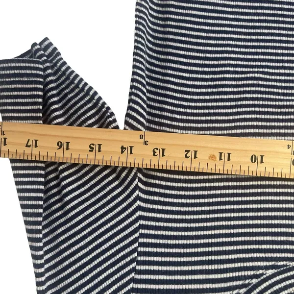 Banana Republic‎ Women XS Striped Soft Short Sleeve Button Back Shirt - Image 8