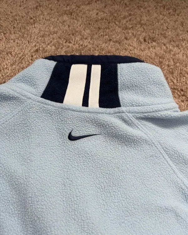 Nike Vintage Sweatshirt - Image 6