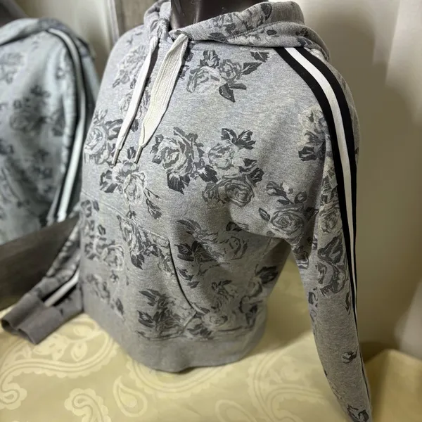 Calvin Klein Gray Floral Hoodie Sweater - Image 3