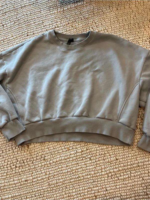 Vuori Restore Cropped Sweatshirt Size XL - Image 2