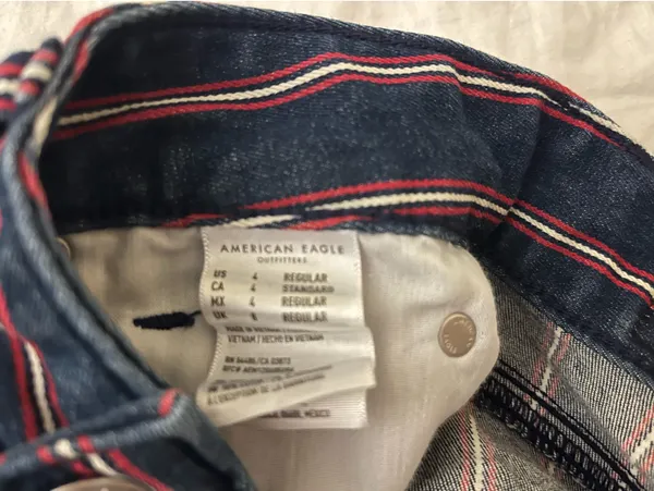 American Eagle High-Rise Mini Skirt Denim - Image 4
