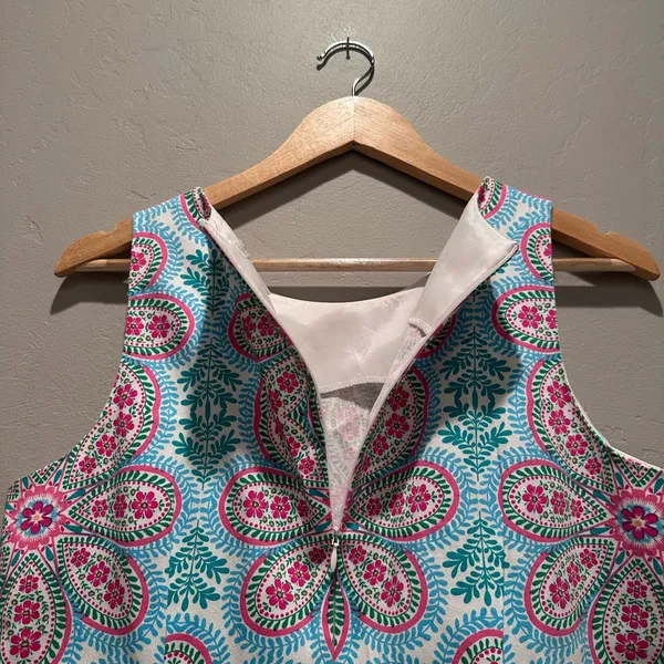 London Times‎ Colorful Floral Medallion Shift Dress Sleeveless Cotton Size 10 - Image 5