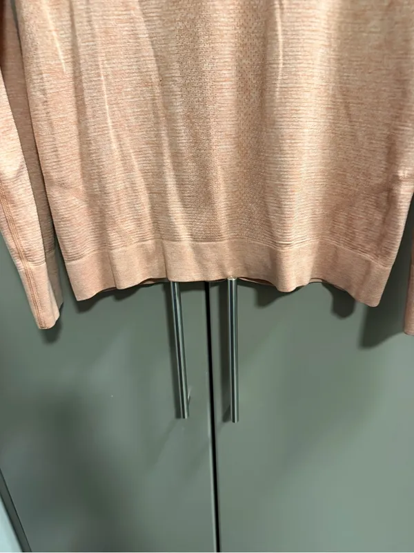lululemon athletica Swiftly Long Sleeve! Great layering peach top! Women’s 8! - Image 7