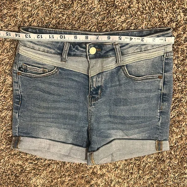 Judy Blue Denim Jean Shorts Cuffed Size Small - Image 6