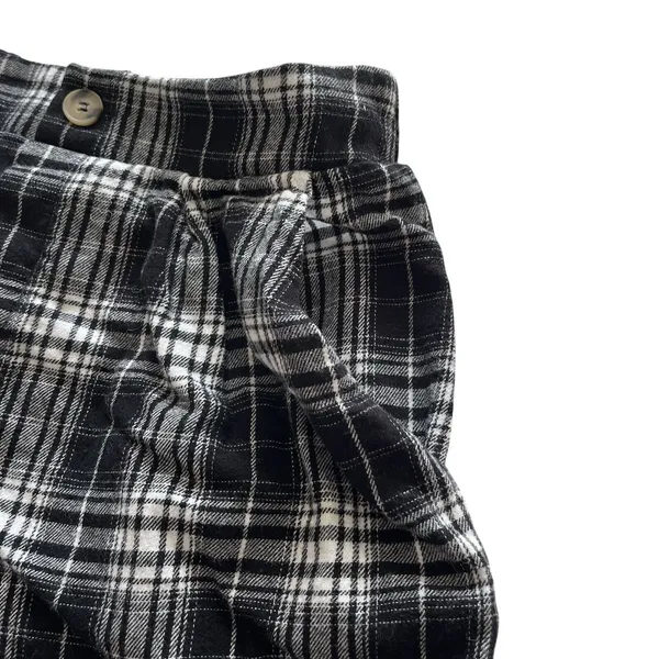 Altar'd State Shorts Juniors M Black White Plaid High Rise Pockets Casual - Image 4
