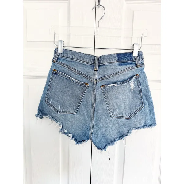 Abercrombie & Fitch Curve Love High Rise Mom Shorts Distressed Medium Wash - Image 8