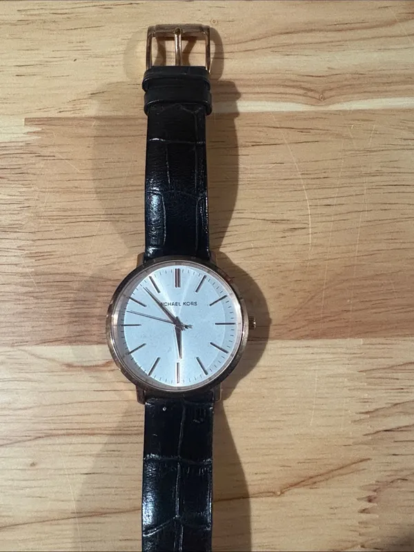Michael Kors Gold and Black Leather Watch - Image 2