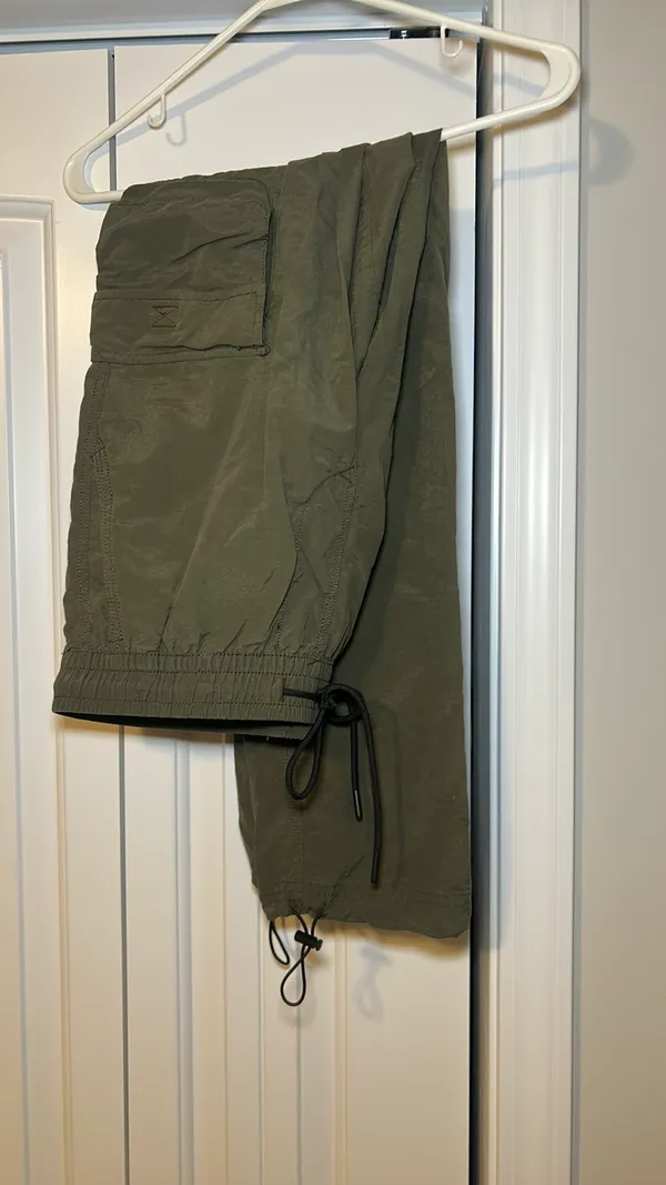 Aeropostale Green Cargo Joggers Army - Image 2