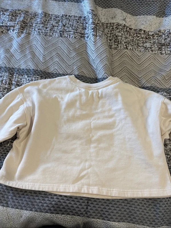 Old Navy Star Wars Sweater - Image 4