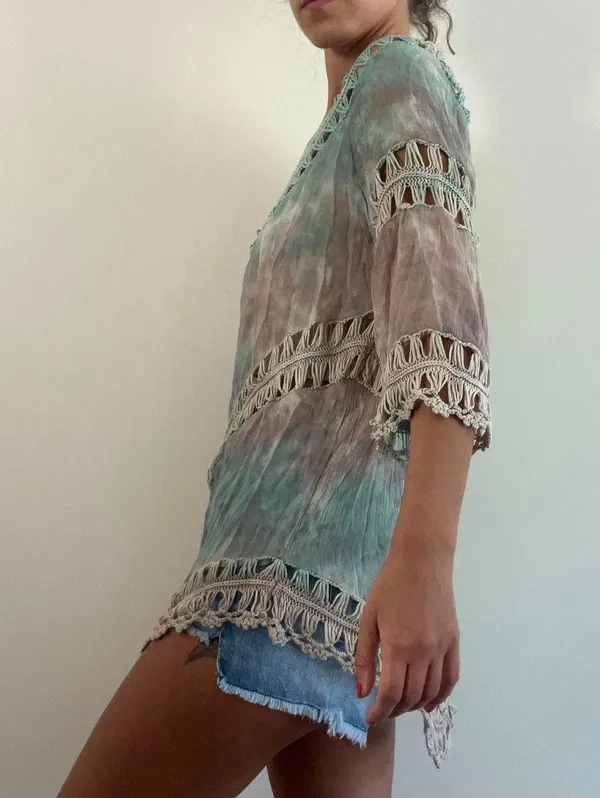 T Party Fashion Beige Teal Crochet Top - Image 5