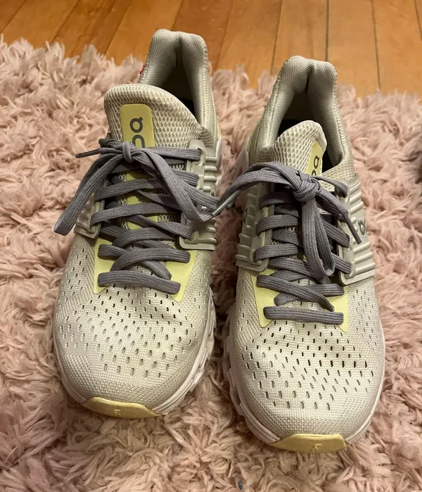 Cloudswift Running Shoes - Image 2