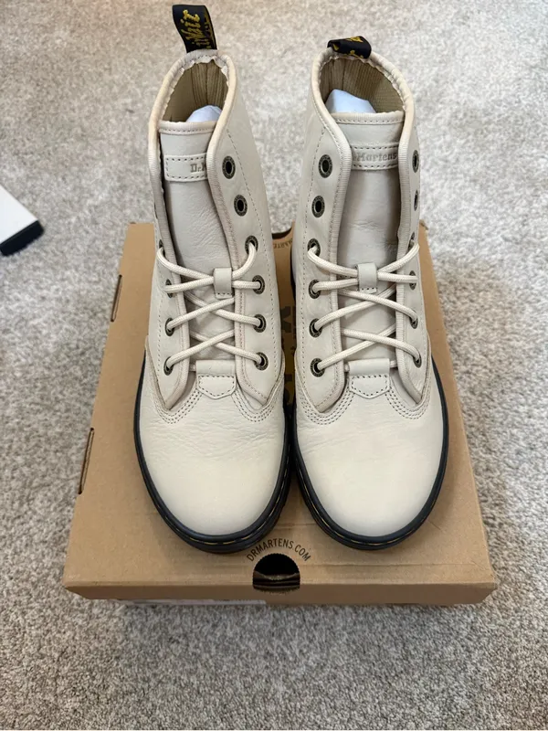 Dr Martens Charlee Chukka Boot in Parchment‎ Beige - Image 2