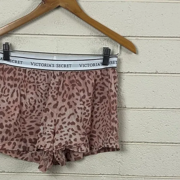 Victoria's Secret animal print boxer sleep shorts size XS - Image 7