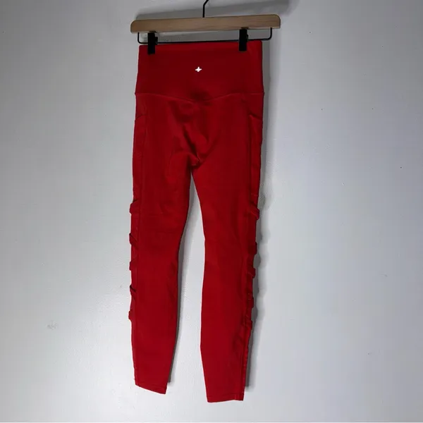 NWT Halara‎ Speedwave Red 7/8 Leggings Size Small - Image 2