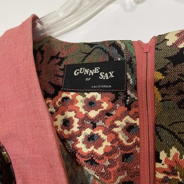 Gunne Sax Rare Vintage 1969 black label renaissance Tapestry Floral red dress - Image 4
