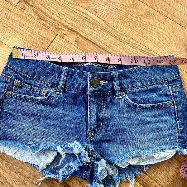 American Eagle Short Denim Shorts - Image 4