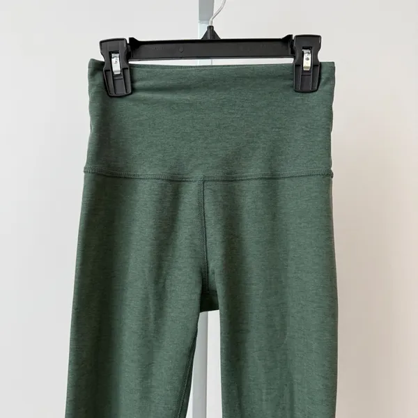 Beyond Yoga‎ sz XS Spacedye High Waisted Midi Leggings Dark Green Heathered - Image 2