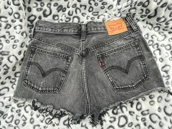 Levi's Shorts - Image 4