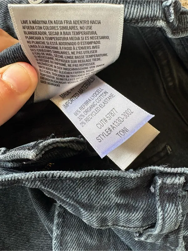 Agolde Toni Mid Rise Straight in Feral size 29 - Image 3