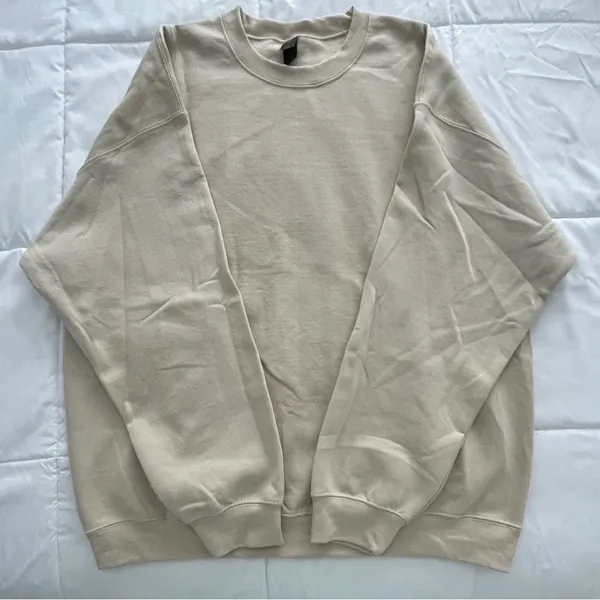 Gildan “Griswold’s Tree Farm”. Sweatshirt Size XL. NWOT - Image 2