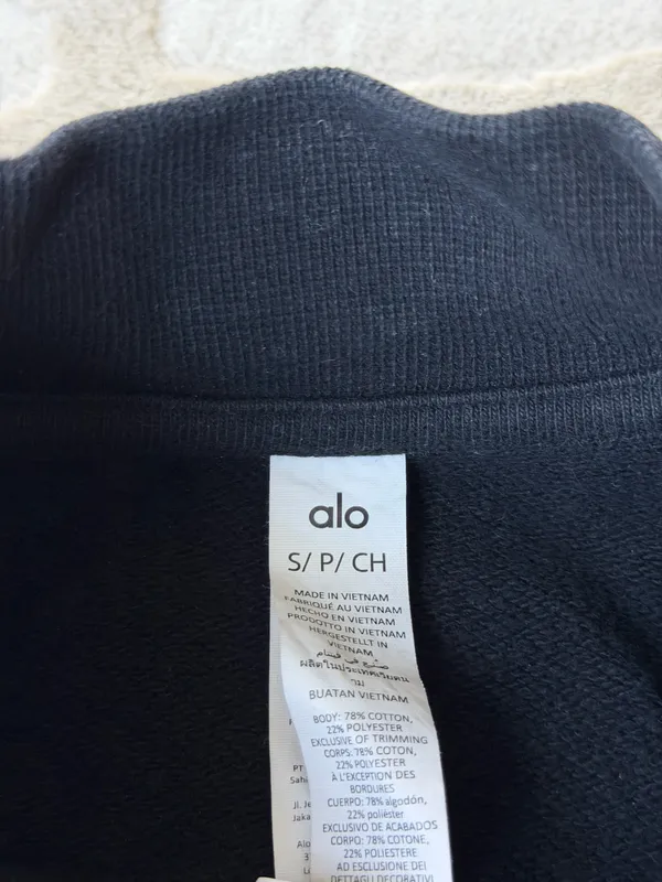 All Black Crewneck Small - Image 3