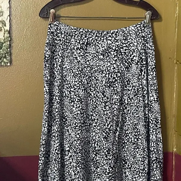 Japna size large high low midi skirt. Wide waist band faux wrap - Image 3